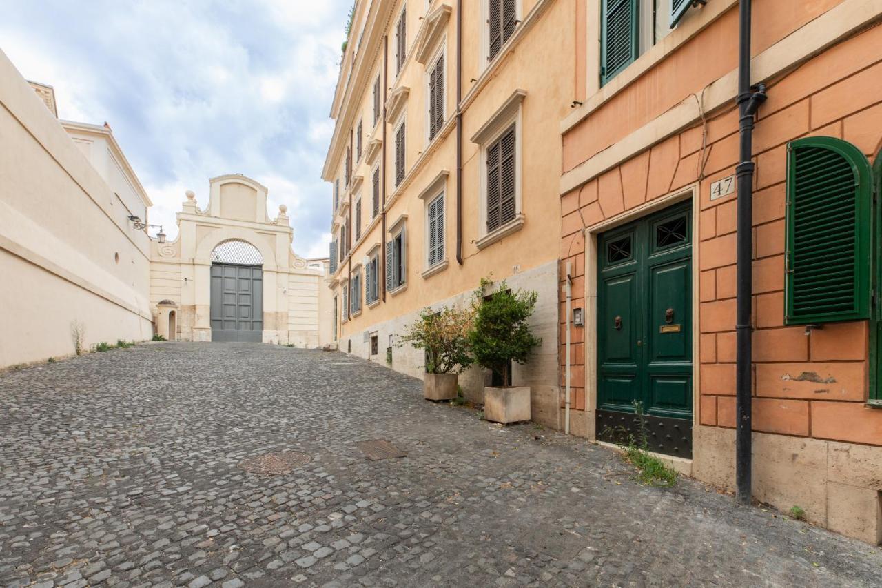 Appartement Iflat Trevi Charming à Rome Extérieur photo