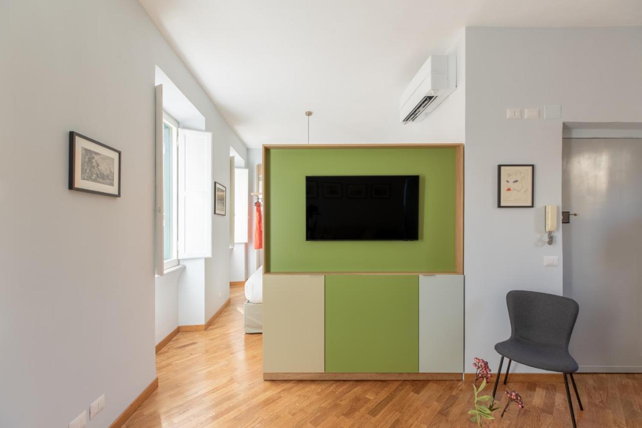 Appartement Iflat Trevi Charming à Rome Extérieur photo